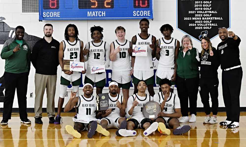 Men’s Basketball Claims Second Straight Region 20 Championship
