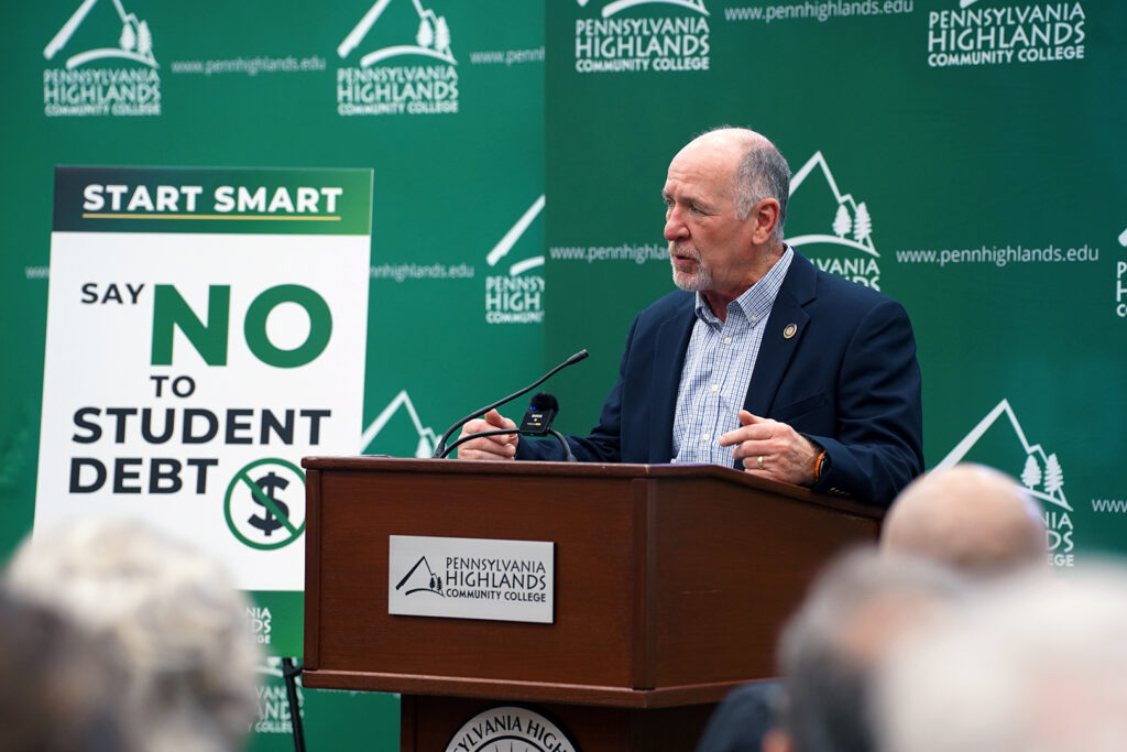 Representative Jim Rigby speaking at the Smart Start press conference.